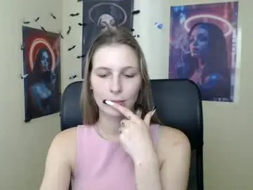 Chaturbate Free Porn Cam of stranger_giirl