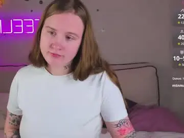 Chaturbate Live Sex Cam of tina_hicks