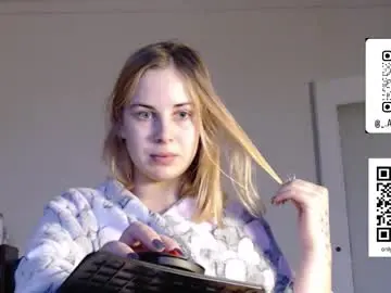 Chaturbate Watch Live Sex Cams of alismoona