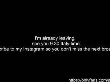 Chaturbate Free Live Porn of alismoona