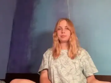 Chaturbate Free Live Porn of alismoona