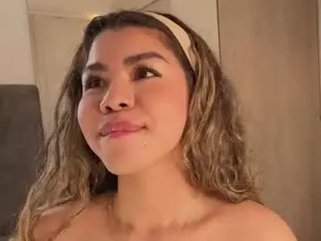 Chaturbate Free Porn Cam of melina_ferrer1