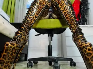 Chaturbate Live Sex Cam of mistresstiffany69