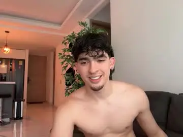 Chaturbate Adult Video Chat of zenn_rush