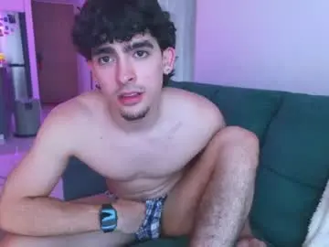 Chaturbate Live Sex of zenn_rush