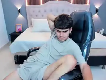 Chaturbate Adult Webcam of tommy18__