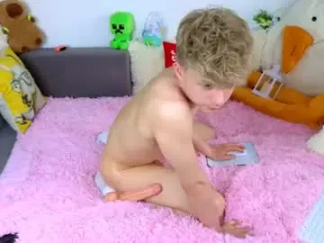 Chaturbate Live Porn of landel_boy