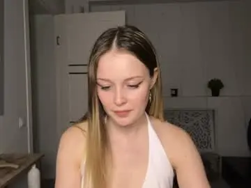 Chaturbate Nude Webcam of helen__eve