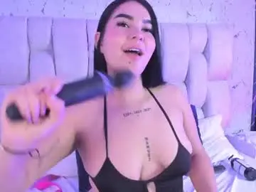 Chaturbate Live Sex Cam of ivvonymonroe