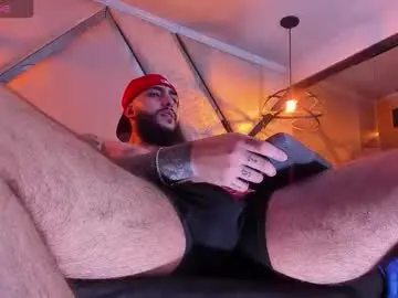 Chaturbate Live Sex Cam of santiagohincapiie