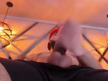 Chaturbate Adult Video Chat of santiagohincapiie