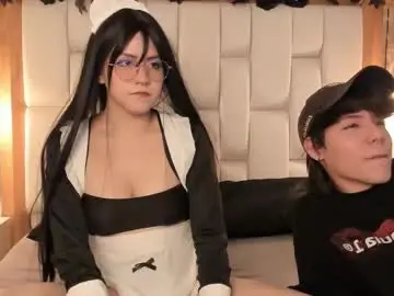 Chaturbate Live Sex Cam of daphne_and_roger