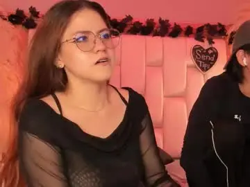 Chaturbate Live Sex of daphne_and_roger