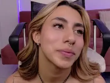 Chaturbate Live Sex Cam of lily_cooper1