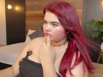 Chaturbate Live Sex Cam of lia_chips