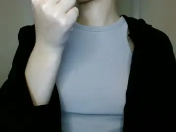 Chaturbate Free Porn Cam of youradeline