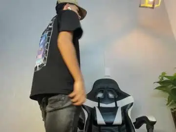 Chaturbate Live Sex of isaac_collins_