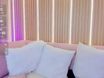 Chaturbate Watch Live Sex Cams of lunamillers_