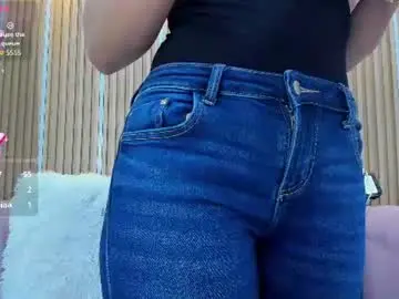 Chaturbate Live Sex Cam of lunamillers_