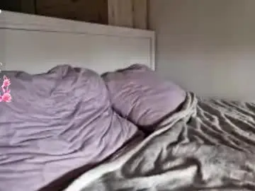 Chaturbate Live Sex Cam of stellafalt