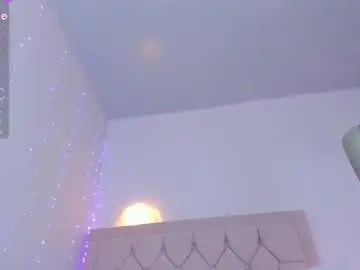 Chaturbate Live Sex Cam of little_sweet_18