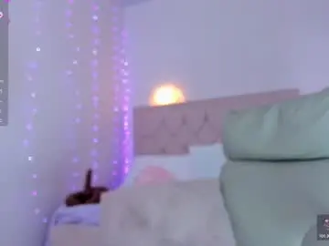 Chaturbate Live Sex of little_sweet_18