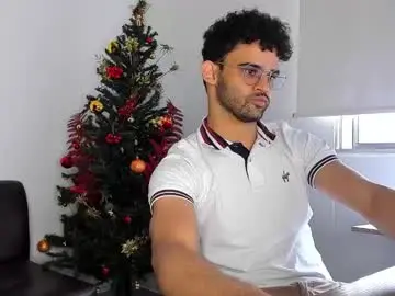 Chaturbate Live Sex Cam of chrisandrew_