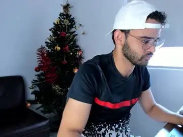 Chaturbate Free Porn Cam of chrisandrew_