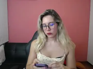 Chaturbate Free Live Porn of dulce__victoria__