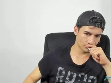 Chaturbate Live Sex Cam of dominic_radccliffe