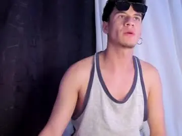 Chaturbate Sex Cam of dominic_radccliffe