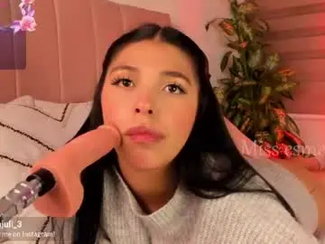 Chaturbate Live Sex Cam of missesmeralda