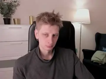 Chaturbate Live Sex Cam of slim_andy