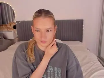 Chaturbate Live Sex Cam of cassietyler