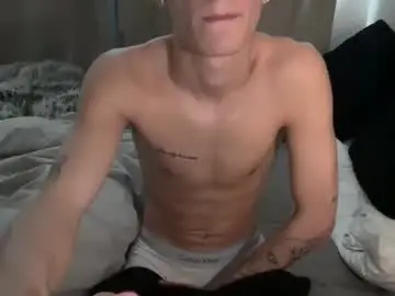 Chaturbate Live Sex Cam of lz_britboy