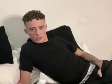 Chaturbate Free Porn Cam of lz_britboy