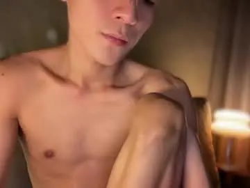 Chaturbate Live Sex Cam of yummyjustine07