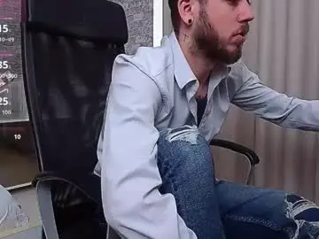 Chaturbate Free Porn Cam of jonahshaw