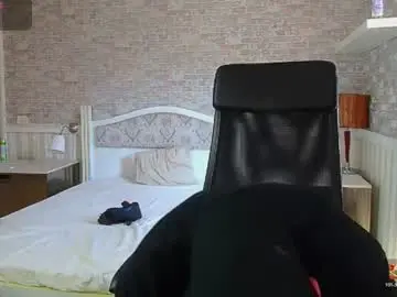 Chaturbate Live Sex Cam of jonahshaw