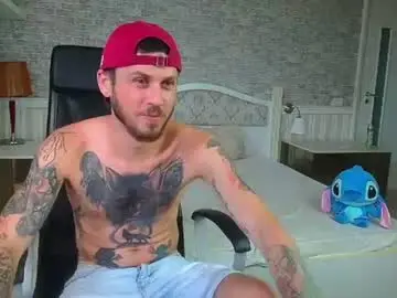 Chaturbate Adult Webcams of jonahshaw