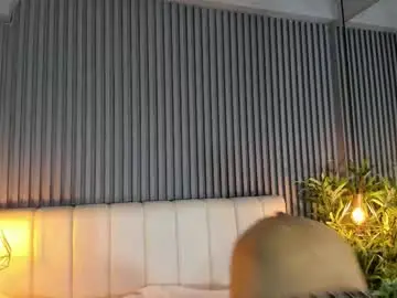 Chaturbate Live Sex Cam of sarariley_