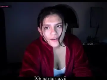 Chaturbate Live Porn of miak_moon777