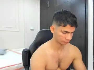Chaturbate Nude Webcam of andres_stud