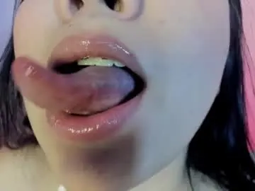 Chaturbate Free Live Porn of rubyhlowe