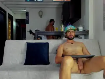 Chaturbate Live Sex Cam of straight__friends