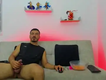 Chaturbate Free Porn Cam of straight__friends