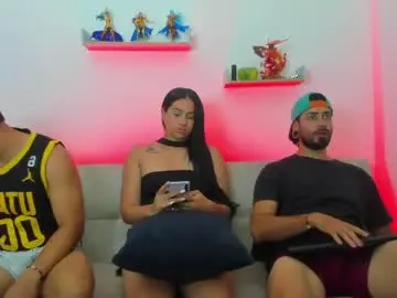 Chaturbate Live Sex Cam of straight__friends