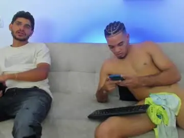 Chaturbate Live Sex Cam of straight__friends