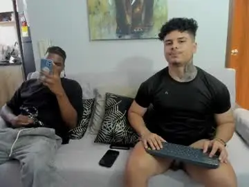 Chaturbate Live Sex Cam of straight__friends
