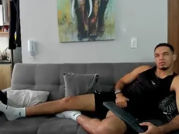 Chaturbate Live Sex Cam of straight__friends